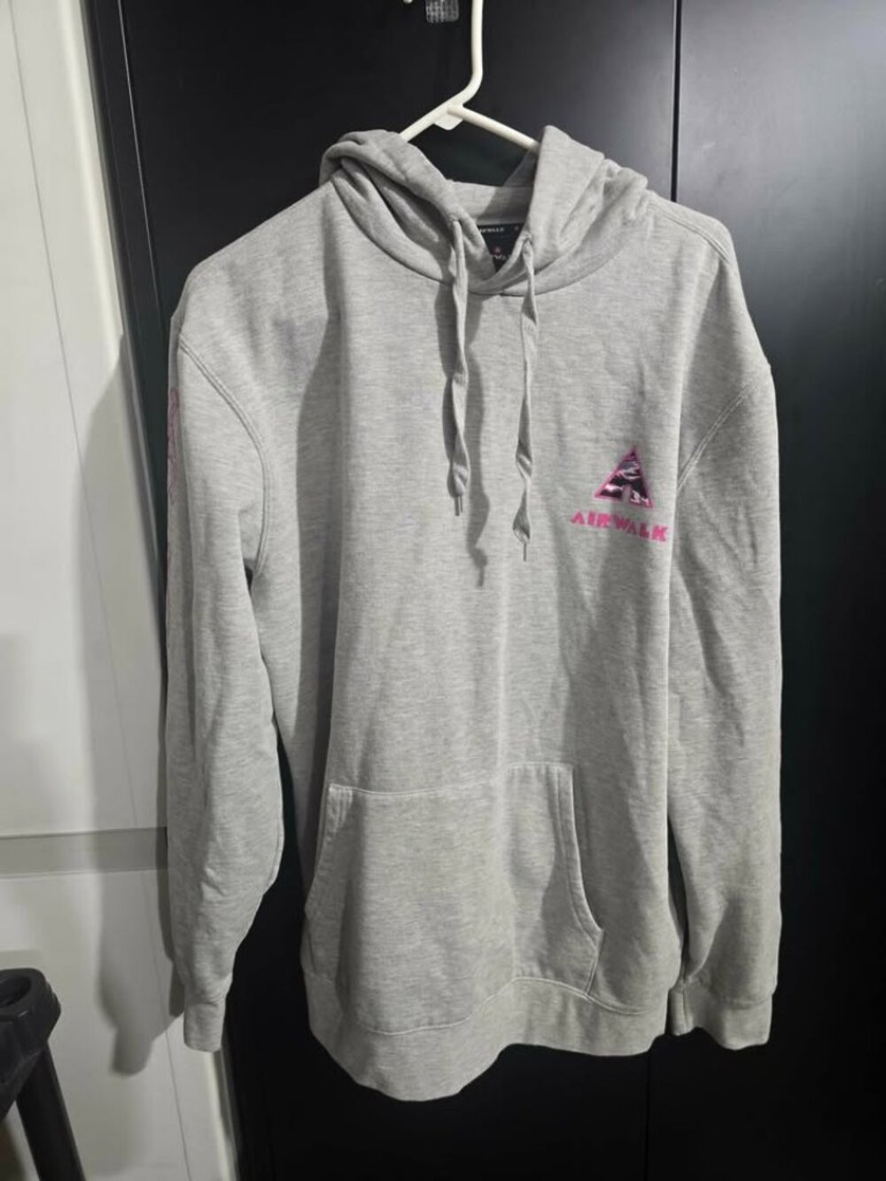 Airwalk Grey Graphic Hoodie Size XL